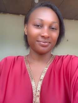 Profil de Berline, une femme célibataire de 24 ans à Yaoundé
