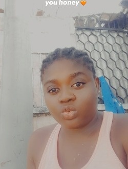 Profil de Nathalie, une femme célibataire de 32 ans à Douala
