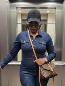 Profil de Love, une femme célibataire de 37 ans à Douala