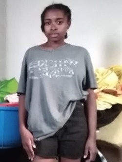 Profil de Simonette, une femme célibataire de 20 ans à Toamasina