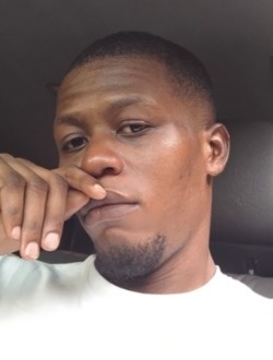 Profil de Role Ngouma, un homme célibataire de 26 ans à Brazzaville