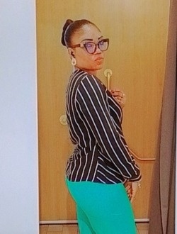 Profil de Vanella, une femme célibataire de 38 ans à Douala