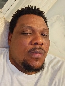 Profil de Lesly Charles, un homme célibataire de 41 ans à Seaford
