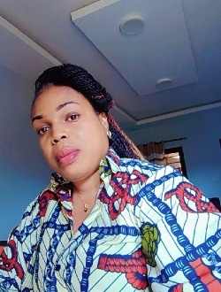 Profil de Adélaïde, une femme célibataire de 36 ans à Bingerville