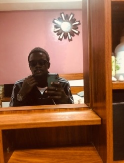 Profil de Seydou, un homme célibataire de 27 ans à Dakar