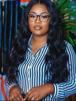 Profil de Amani, une femme célibataire de 32 ans à Abidjan