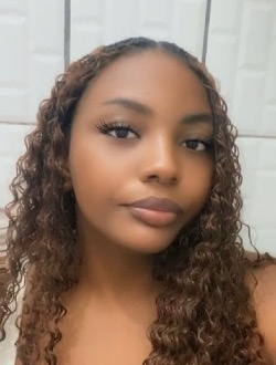Profil de Lyse, une femme célibataire de 24 ans à Douala