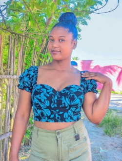 Profil de Princia, une femme célibataire de 19 ans à Toamasina