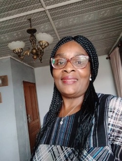 Profil de Josy, une femme célibataire de 52 ans à Aboué