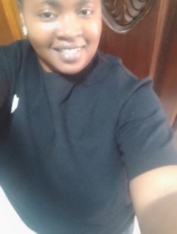Profil de Faty, une femme célibataire de 41 ans à Saint-Louis