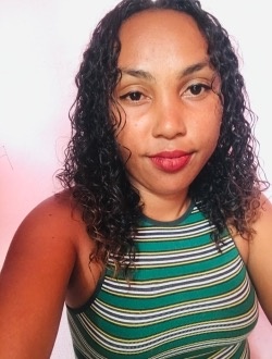 Profil de Beny, une femme célibataire de 34 ans à 67 Ha