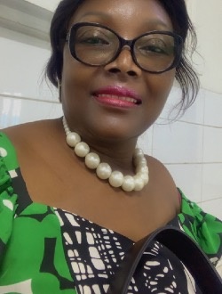 Profil de Colette, une femme célibataire de 55 ans à Douala