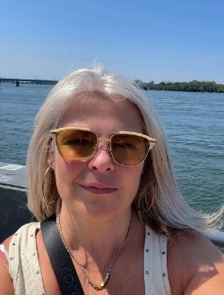 Profil de Sandra, une femme célibataire de 52 ans à Repentigny