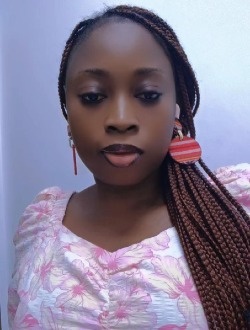 Profil de Marie, une femme célibataire de 28 ans à Abidjan