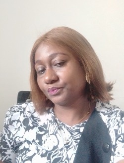Profil de Mire, une femme célibataire de 49 ans à Libreville