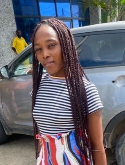 Profil de Marie, une femme célibataire de 27 ans à Douala