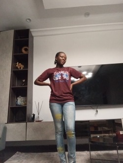 Profil de Kemi, une femme célibataire de 27 ans à Lagos