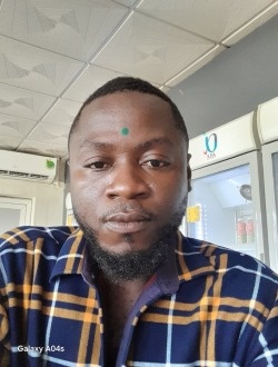 Profil de Christophe, un homme célibataire de 36 ans à Abang