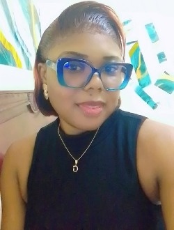 Profil de Josiane, une femme célibataire de 40 ans à Abam