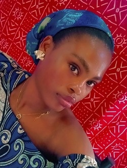 Profil de Vitale, une femme célibataire de 25 ans à Abobo