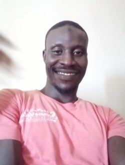 Profil de Cheikh Sene, un homme célibataire de 34 ans à Thiès