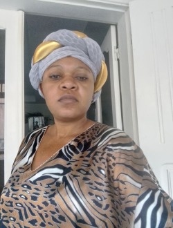 Profil de Pierrette, une femme célibataire de 42 ans à Port-Gentil