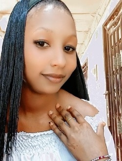 Profil de Rabi, une femme célibataire de 20 ans à Niamey