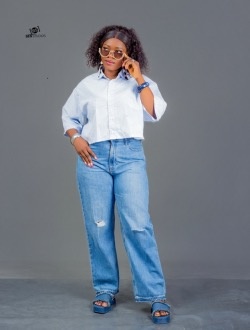 Profil de Caroline, une femme célibataire de 28 ans à Cotonou
