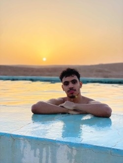 Profil de Islam, un homme célibataire de 22 ans à Irun