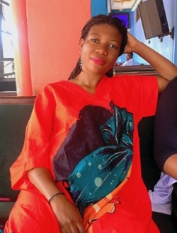 Profil de Florence, une femme célibataire de 29 ans à Yaoundé