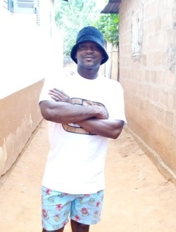 Profil de Gérard, un homme célibataire de 28 ans à Vogan