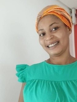 Profil de Rose, une femme célibataire de 39 ans à Abidjan
