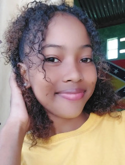 Profil de Elinah, une femme célibataire de 21 ans à Antsiranana