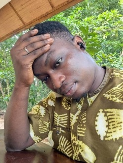 Profil de John, un homme célibataire de 29 ans à Abomey-Calavi
