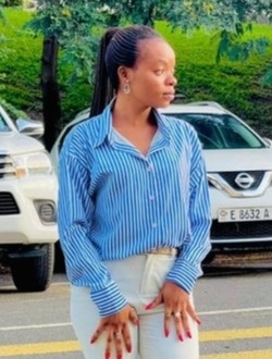 Profil de La Rose Mugeni, une femme célibataire de 26 ans à Bambo