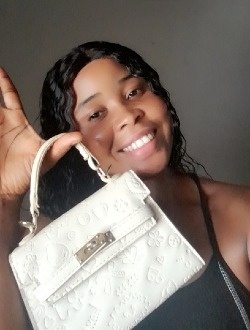 Profil de Onyinyen, une femme célibataire de 30 ans à Lagos