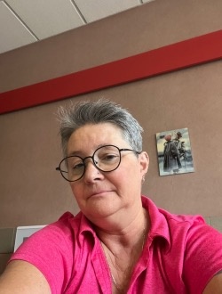 Profil de Christine, une femme célibataire de 57 ans à Jonquière
