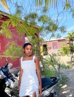 Profil de Vennë, une femme célibataire de 20 ans à Toliara