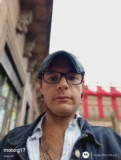 profile picture 0