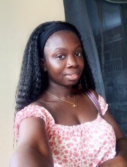 Profil de Vicky, une femme célibataire de 33 ans à Cocody