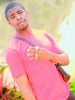 Profil de Maxime, un homme célibataire de 30 ans à Douala