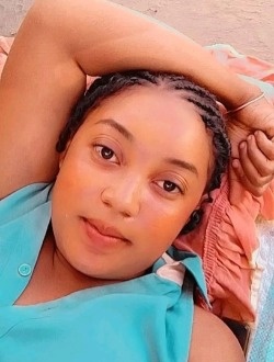 Profil de Alice, une femme célibataire de 27 ans à Toliara