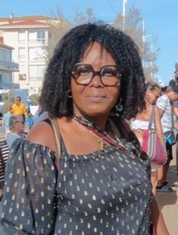 Profil de Maya, une femme célibataire de 56 ans à Béziers