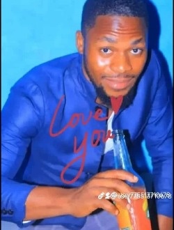 Profil de Yann, un homme célibataire de 34 ans à Libreville
