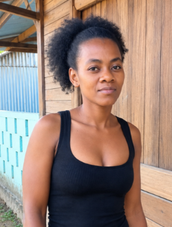 Profil de Marie, une femme célibataire de 30 ans à Antalaha