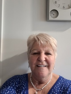 Profil de Christiane, une femme célibataire de 74 ans à Rawdon