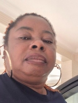 Profil de Konan, une femme célibataire de 50 ans à Petit Abidjan-Youkou
