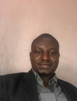Profil de Kangah, un homme célibataire de 33 ans à Abidjan