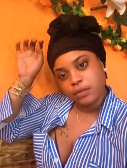 Profil de Marie Francoise, une femme célibataire de 33 ans à Douala