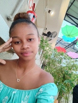 Profil de Lynda, une femme célibataire de 25 ans à Antsiranana